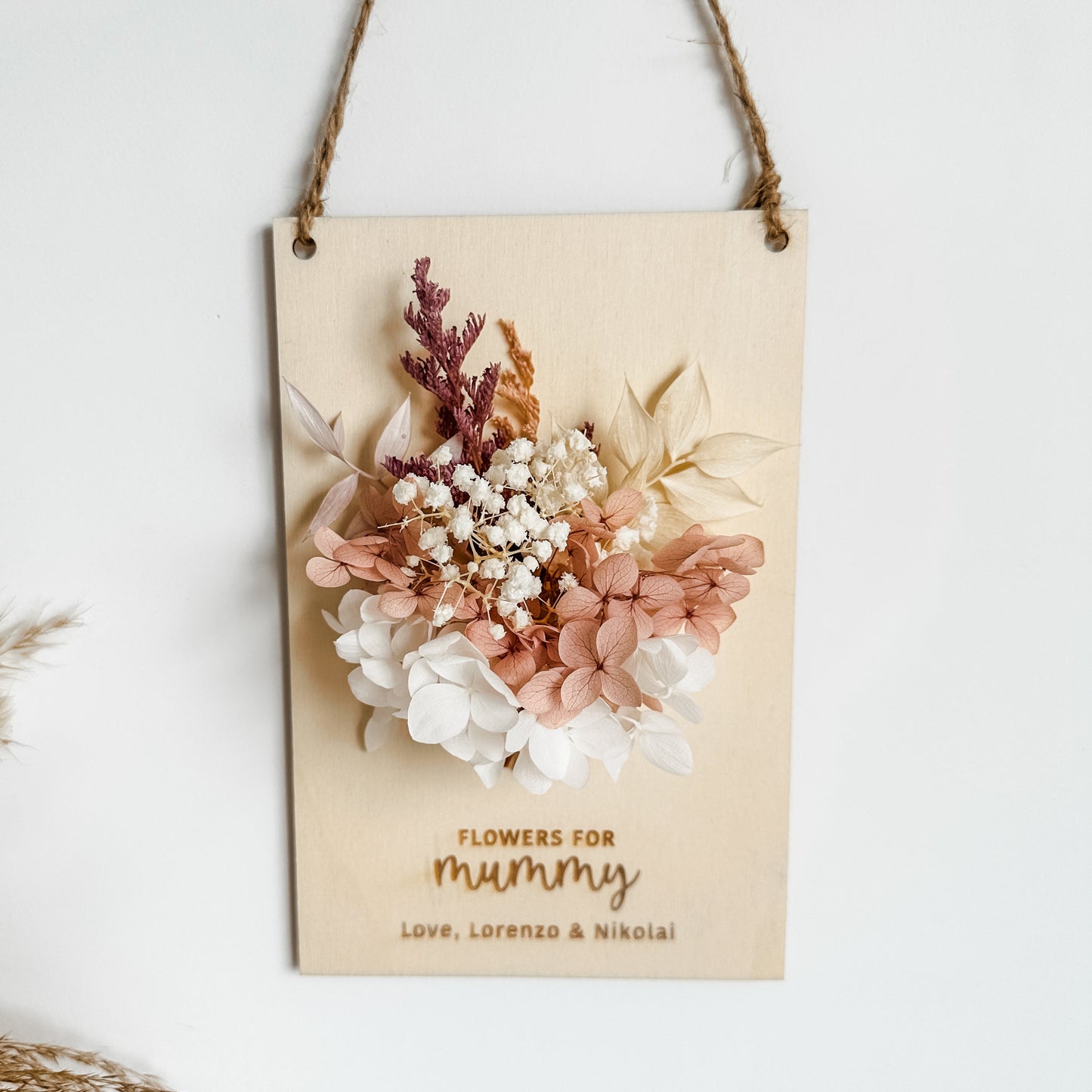 Hanging Dried Flowers Plaque